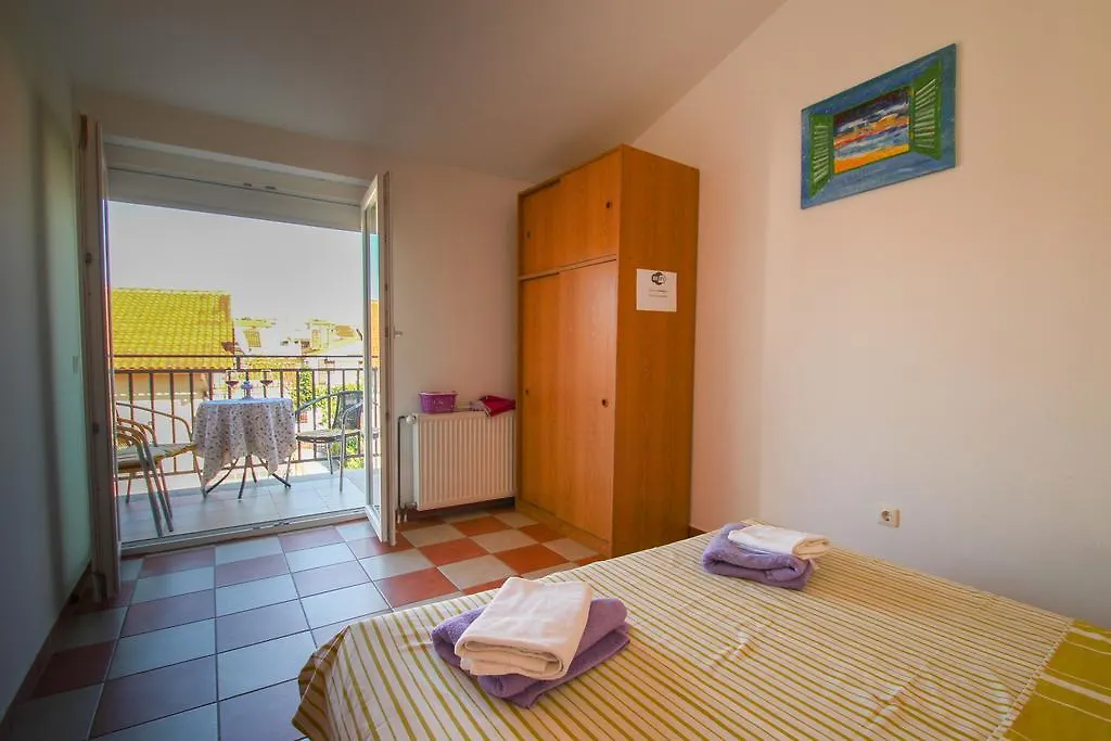 Apartments Miani Novigrad  Novigrad (Istria)