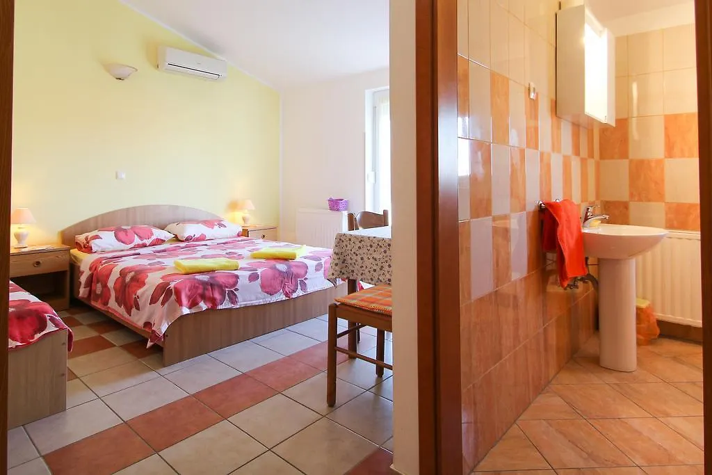 Apartments Miani Novigrad  Chorwacja